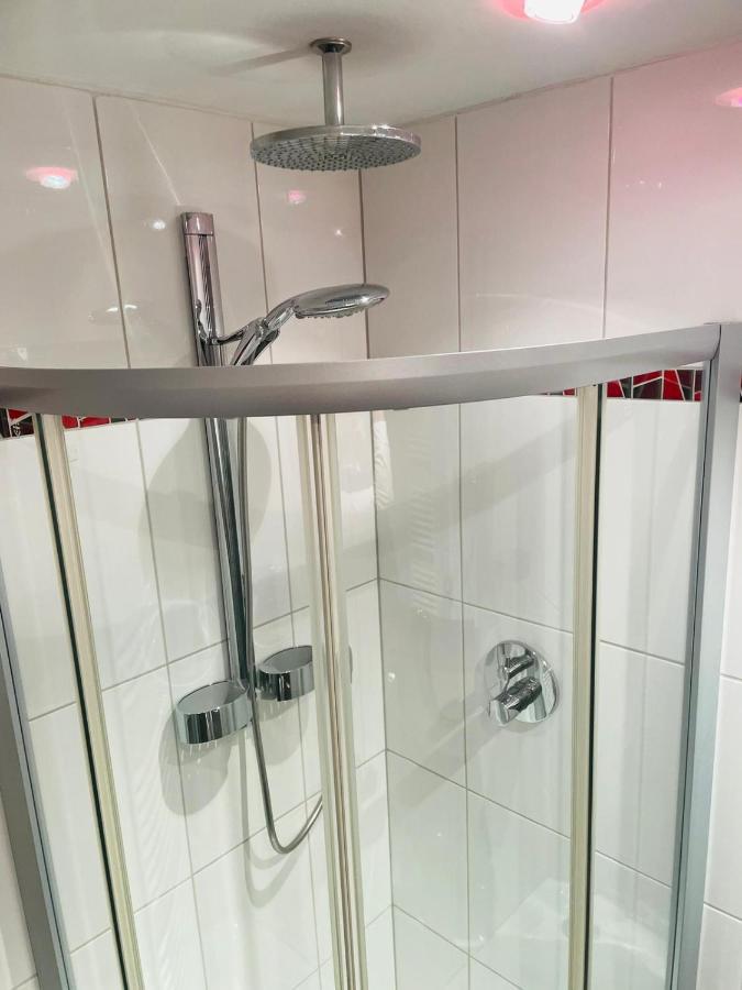 Super Deluxe Apartment - Near U6, U3 In City Center Wien Eksteriør billede